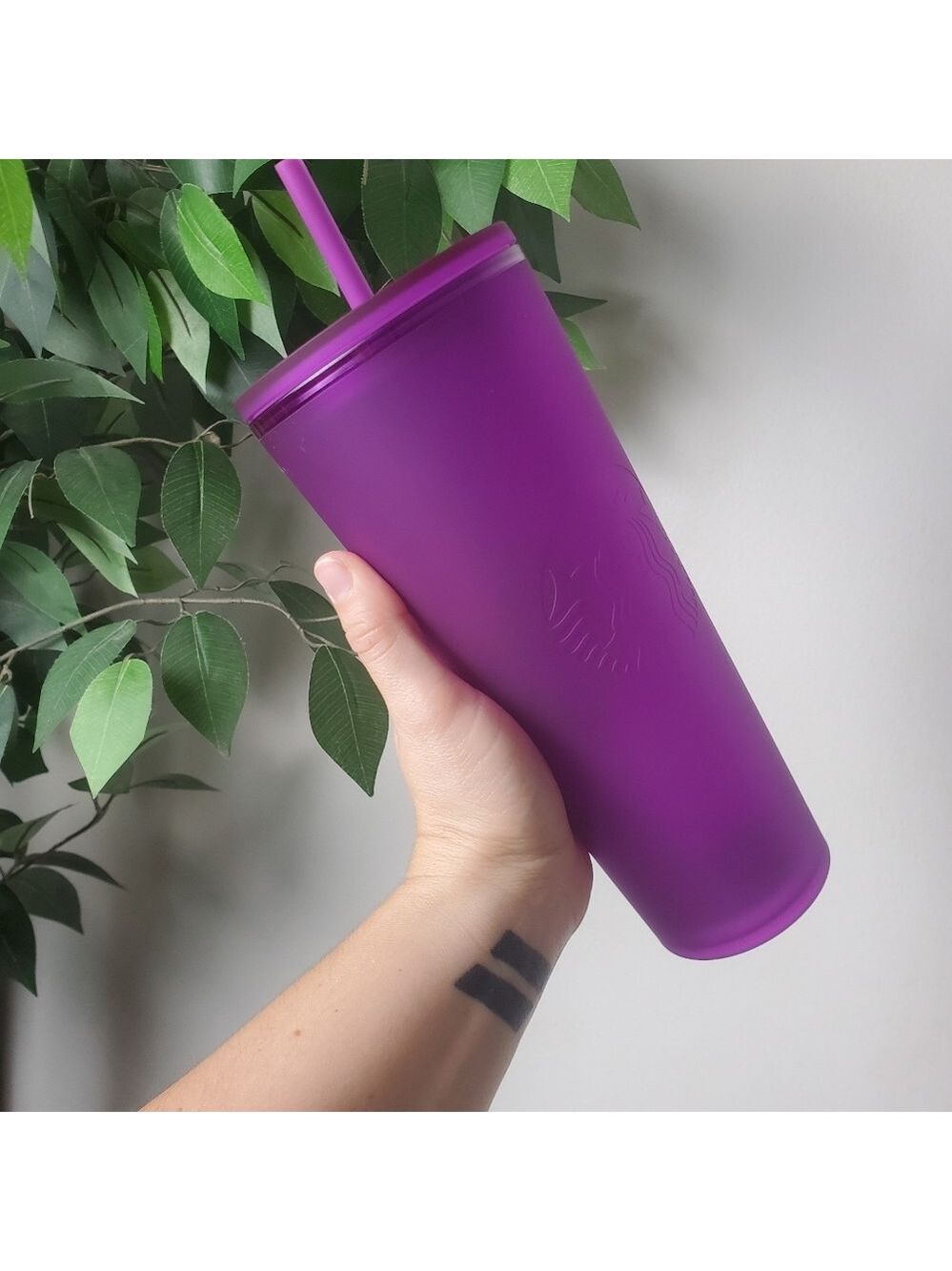 Starbucks Venti 24 oz Purple Matte Soft Touch Tumbler NEW - Picture 3 of 7